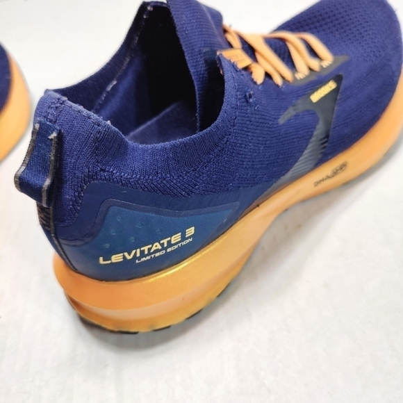 Women's Brooks Levitate 3  Majolical/Cantaloupe Running Sneakers Women Shoes 10M - Picture 5 of 10